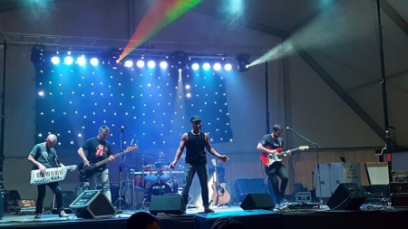 Foto del grupo La Jaula (AYTO. OTURA) 