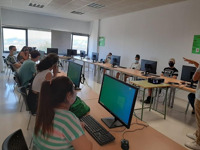 Curso de formación en el centro homologado por la Junta de Andalucía (AYTO. MONACHIL) 