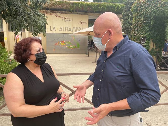 Teresa Jiménez y Gerardo Sánchez en la Alhambra (PSOE) 