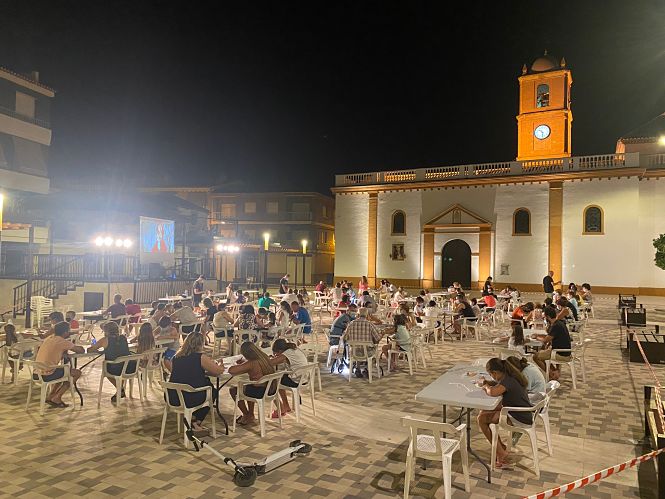 Taller de `atrapasueños` celebrado anoche en Huétor Tájar (AYTO. HUÉTOR TÁJAR) 