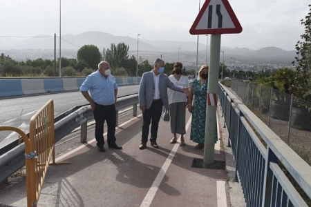 Imagen de la visita al carril bici de La Zubia (S. BARCENA/DIPGRA) 