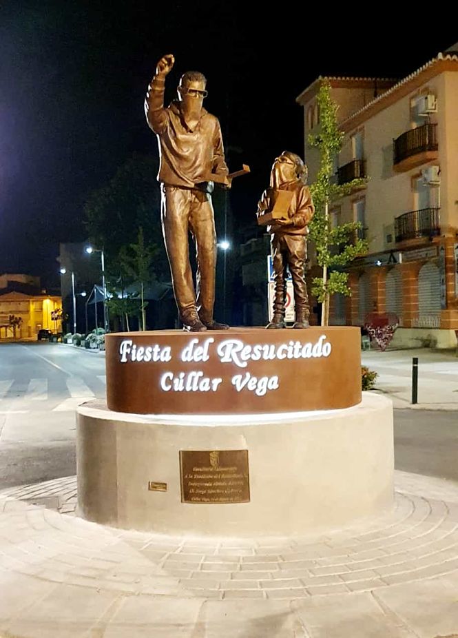 Monumento dedicado a la Procesión del Resucitado (AYTO. CÚLLAR VEGA) 