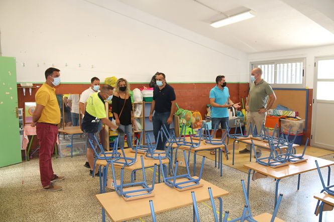 Imagen de la visita al colegio (AYTO. ALHENDÍN) 