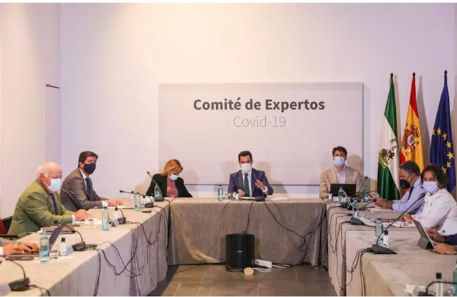 El presidente de la Junta, Juanma Moreno, ha presidido este martes la reunión del Comité de Expertos sobre el coronavirus (MARÍA JOSÉ LOPEZ/EUROPA PRESS)