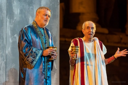 Representación de una obra (AYTO. ALMUÑECAR) 