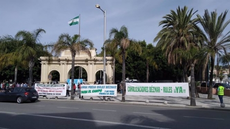 Marcha reivindicativa por las canalizaciones de Rules, en imagen de archivo (AYUNTAMIENTO) 