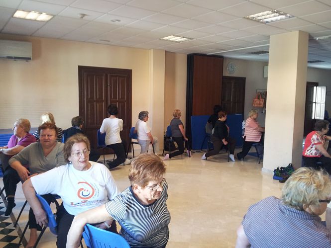 Uno de los talleres que se imparten en la Casa Pintá de La Zubia antes de la pandemia (AYTO. LA ZUBIA) 