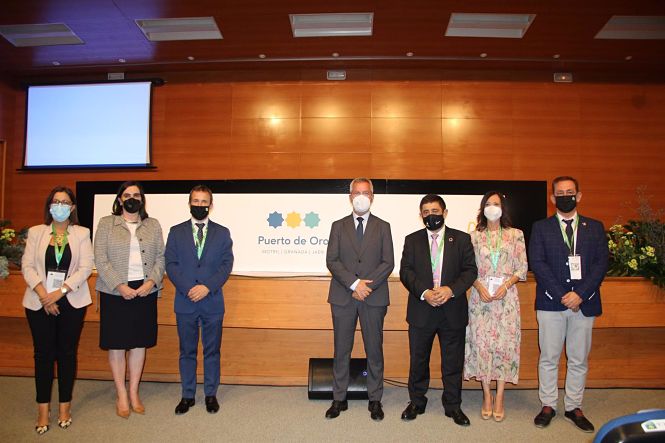 El presidente del Puerto de Motril acompañado en Expoliva por las administraciones (PUERTO DE MOTRIL) 