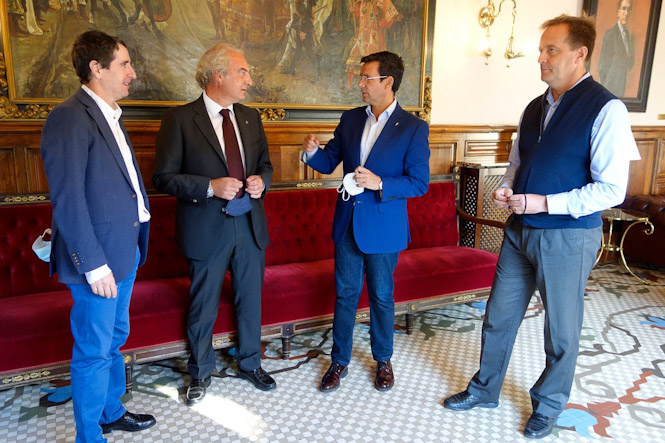 Constitución del consejo rector de la agencia municipal tributaria (AYTO. GRANADA) 