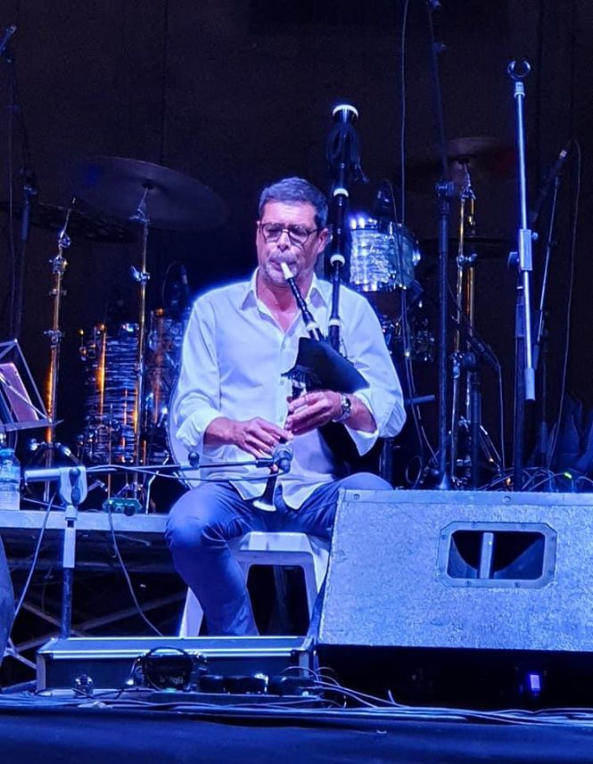 Actuación de un gaitero en Celtasur (AYTO. CÚLLAR VEGA) 