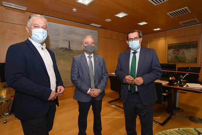 Imagen de la visita del Presidente de la Diputación de Huesca (R. MARTÍNEZ / DIPGRA) 