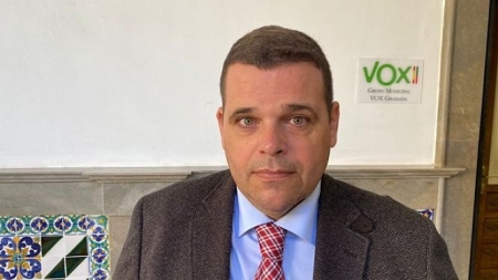 El portavoz de VOX en el Ayuntamiento de Granada, Onofre Miralles (VOX)