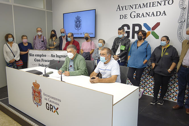 Presentación de la concentración contra los cortes de luz (JAVIER ALGARRA / AYUNTAMIENTO) 
