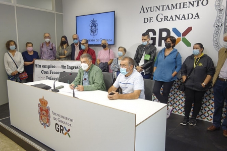 Presentación de la concentración contra los cortes de luz (JAVIER ALGARRA / AYUNTAMIENTO) 