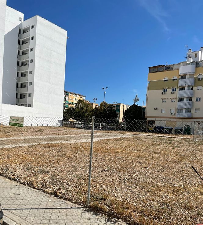 Solar de Santa Adela (JUNTA) 