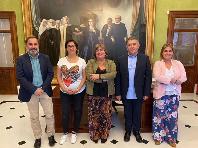 Foto de familia tars la reunión (AYTO. GRANADA)