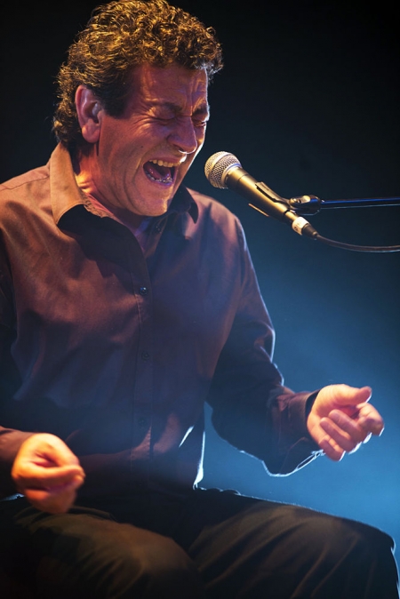 Luis de la Carrasca durante una actuación (VANESSA GILLES)