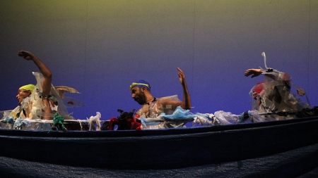 Representación de la obra de Yllana (TEATRO DE HUMOR DE SANTA FE) 