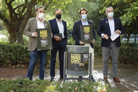 Presentación de la campaña `El marrón mas caro del mundo` (JAVIER ALGARRA / AYUNTAMIENTO)