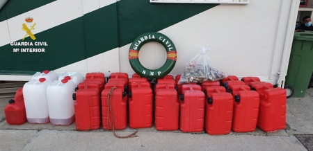 Petacas donde iba escondida la droga (GUARDIA CIVIL)