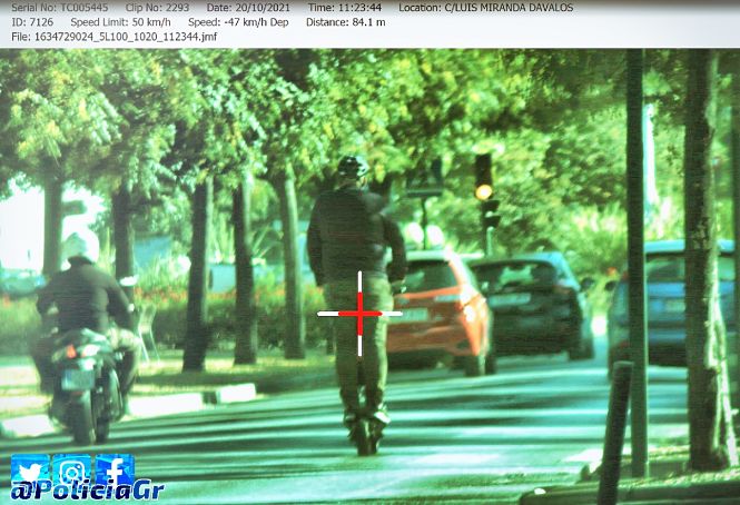Infracción por superar el limite de velocidad en un patinete eléctrico (POLICIA LOCAL)