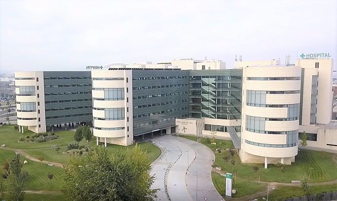 Hospital Clínico San Cecilio de Granada en una imagen de archivo (JUNTA DE ANDALUCÍA) 