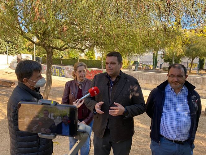 El Grupo Municipal de VOX en el Ayuntamiento de Granada ha visitado el Parque Zen (VOX)