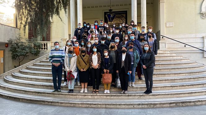 Imagen de la visita de los estudiantes a Subdelegación )SUBDELEGACIÓN)