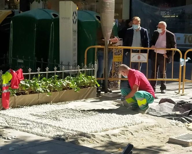 Trabajos en Plaza Bib-rambla (AYTO GRANADA) 