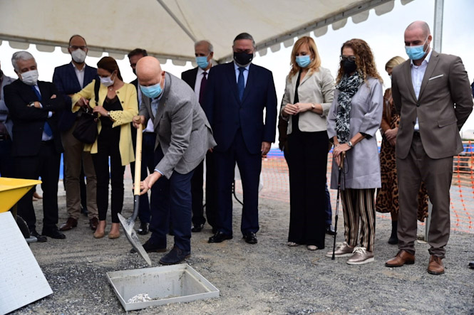 Colocación de la primera piedra del nuevo instituto (JUNTA)