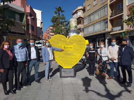 Corazón amarillo en Motril (AYTO. MOTRIL)