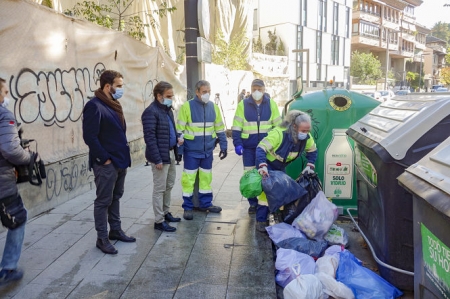 Refuerzo de recogida basura (JAVIER ALGARRA / AYUNTAMIENTO) 