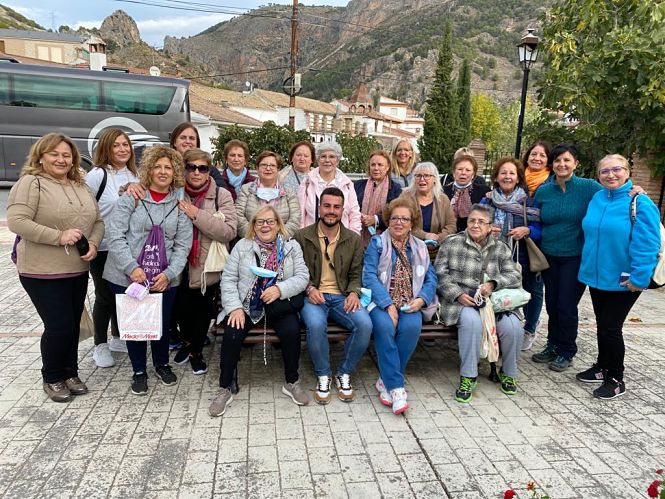 Encuentro de mujeres en Moclín (DIPUTACIÓN)