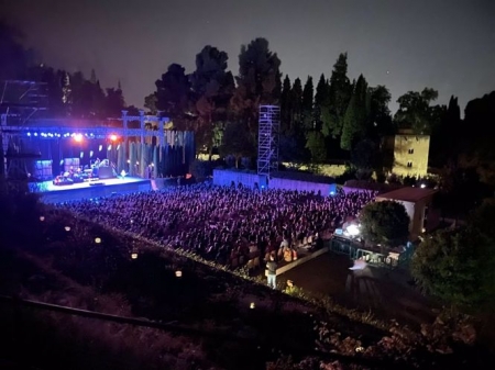 Actuación en el Teatro del Generalife, en el conjunto monumental de la Alhambra. (PATRONATO DE LA ALHAMBRA)