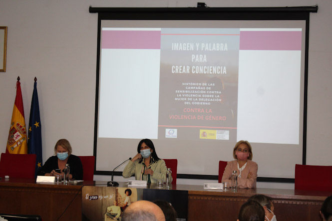 Mesa inaugural del taller (SUBDELEGACIÓN)