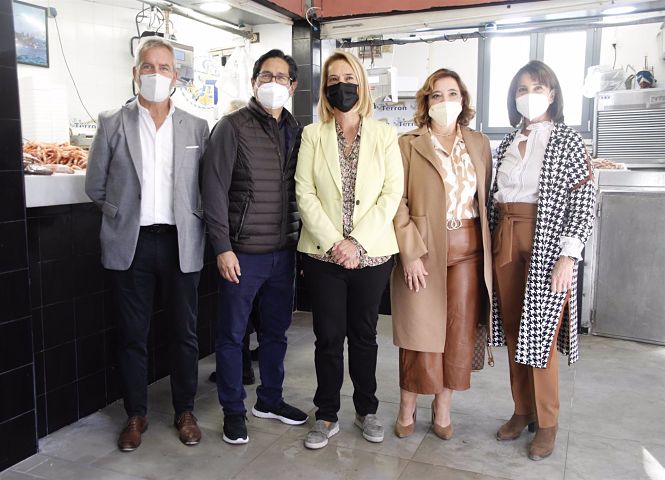 El presidente de la Autoridad Portuaria de Motril, José García Fuentes, preside un encuentro con la compañía de cruceros SeaDream Yacht Club (PUERTO DE MOTRIL) 