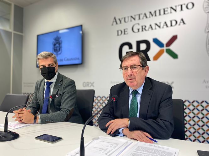 César Díaz y Luis González en rueda de prensa (PP)