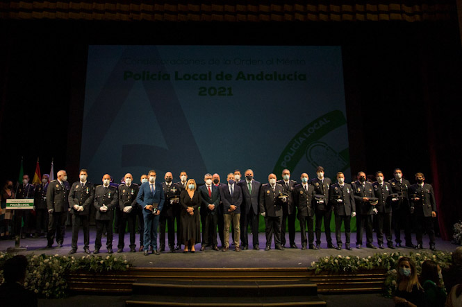Policías locales condecorados (JUNTA)