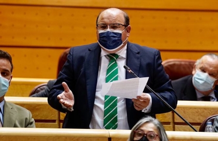 José Robles en en la sesión de control al Gobierno celebrada en el Senado (PP) 