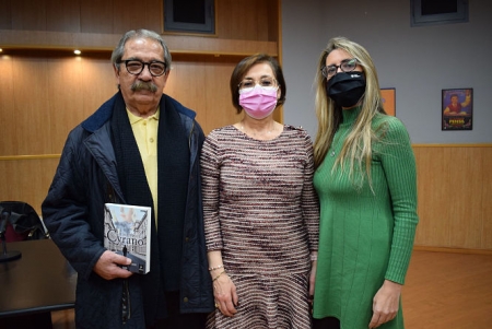 Imagen de la presentación del libro (AYTO. ALBOLOTE) Imagen de la presentación del libro (AYTO. ALBOLOTE)