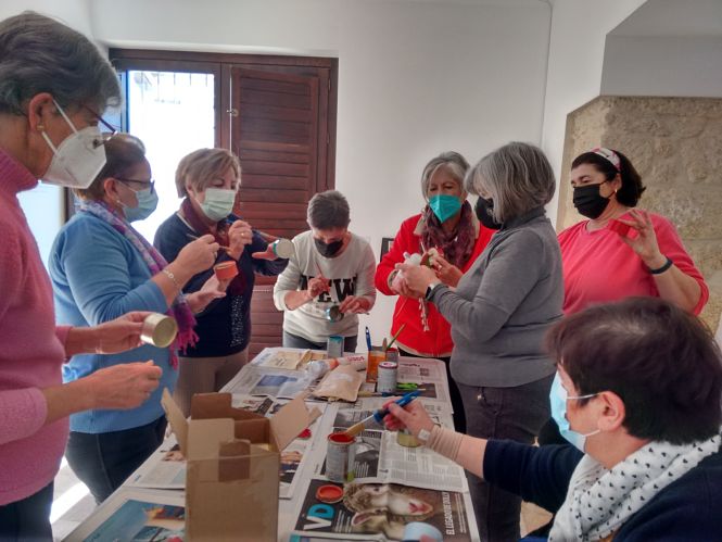 Taller de aromaterapia celebrado en Montefrío (AYTO. MONTEFRÍO) 
