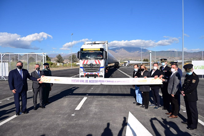 Nuevo vial de acceso directo desde la autovía al muelle de las Azucenas (PUERTO)