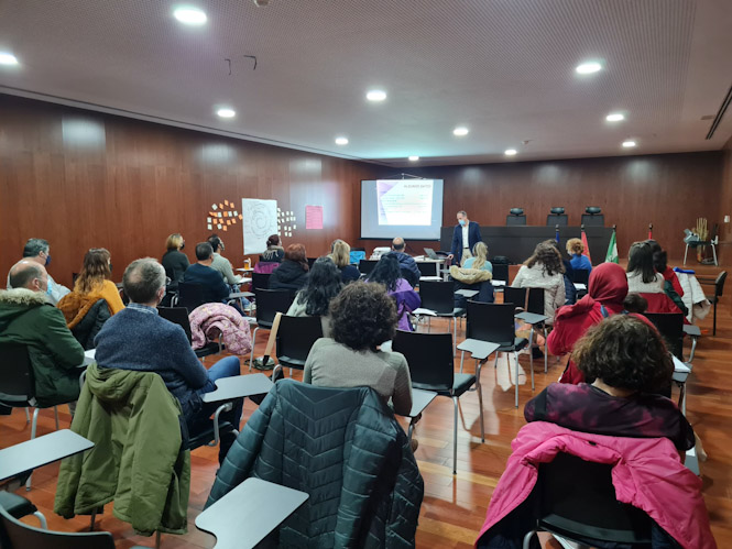 Sesión “Hombres por la igualdad. Implicación y activismo” (AYTO. BAZA)