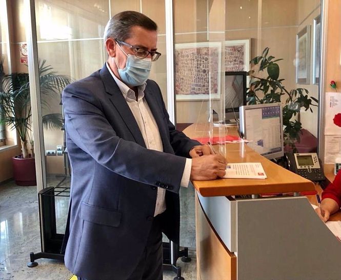 El secretario general del PSOE de Granada, José Entrena (PSOE)