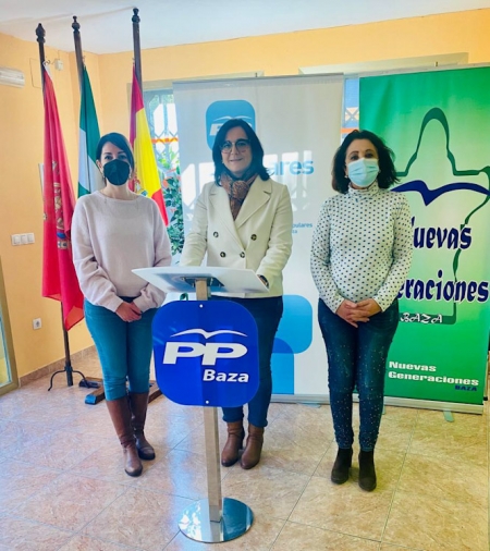 La presidenta del PP de Baza, Maria José Martín (PP)