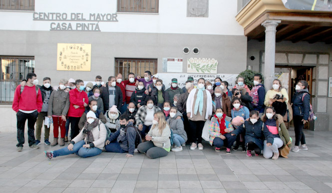 Participantes en la marcha inclusiva (AYTO. LA ZUBIA)