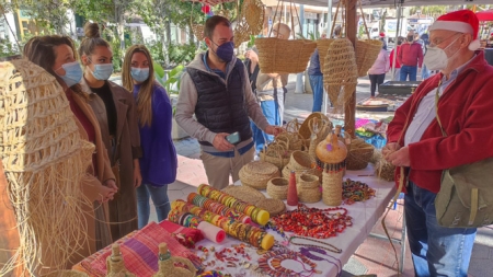 Imagen del mercadillo navideño (AYTO. ALMUÑÉCAR)