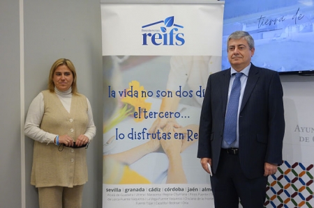 Presentación del programa municipal `Mayores en compañía` (JAVIER ALGARRA / AYUNTAMIENTO)