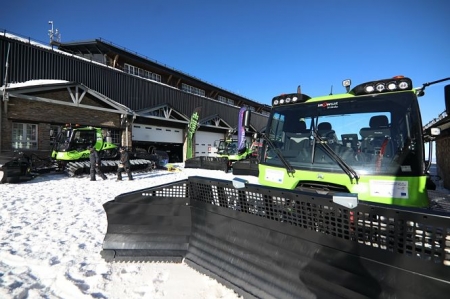 Imagen de la maquina pisapistas (CETURSA)