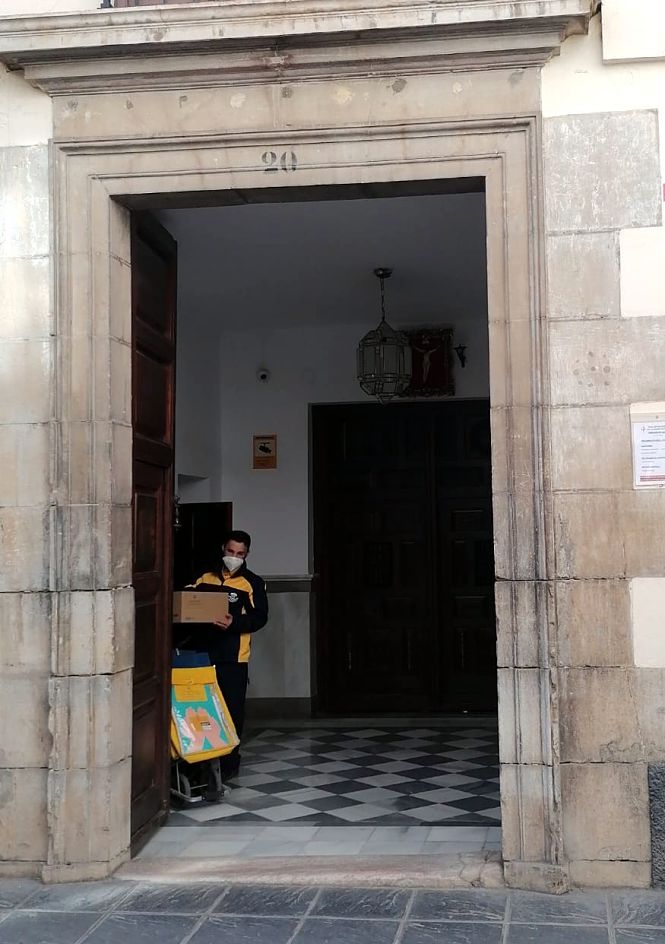 Fachada de las comendadoras de Santiago (CORREOS)